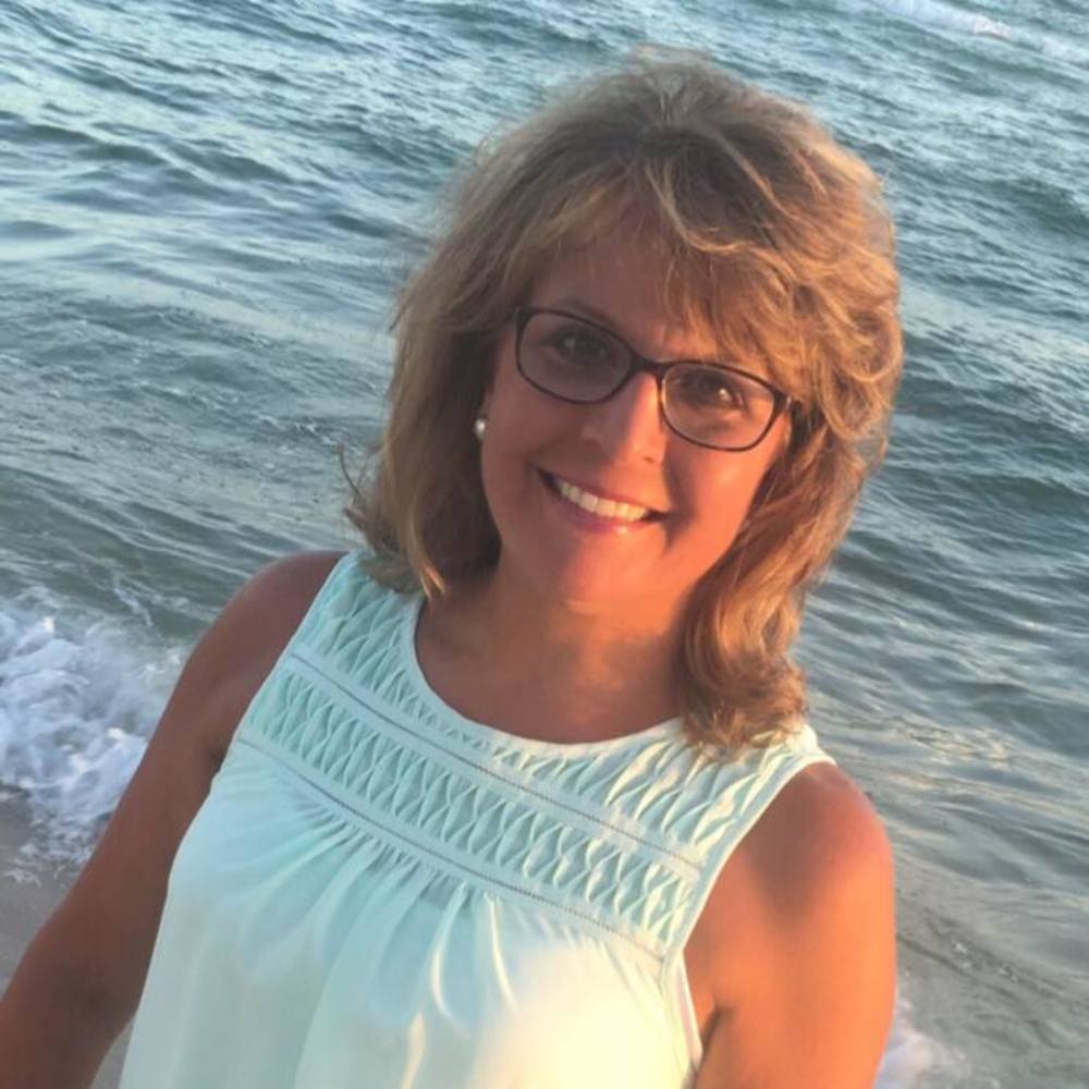 Meet your Posher, Rayna